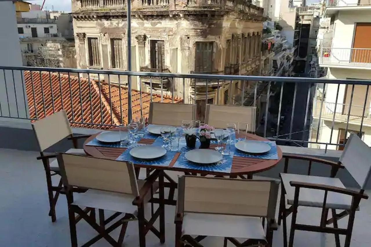2Bdr Boutique Full Apt In Plaka Афины Экстерьер фото